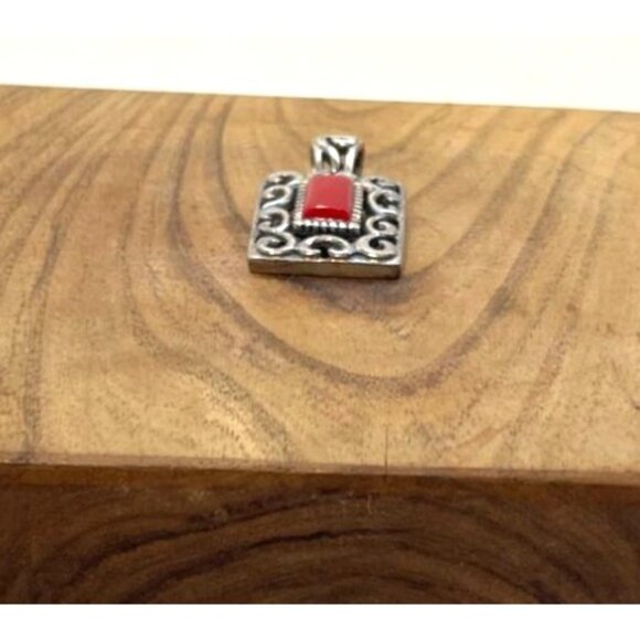 Vintage Sterling Silver 925 Ornate Rectangle Red Stone Enamel Pendant 1" X .75" - Picture 5 of 6